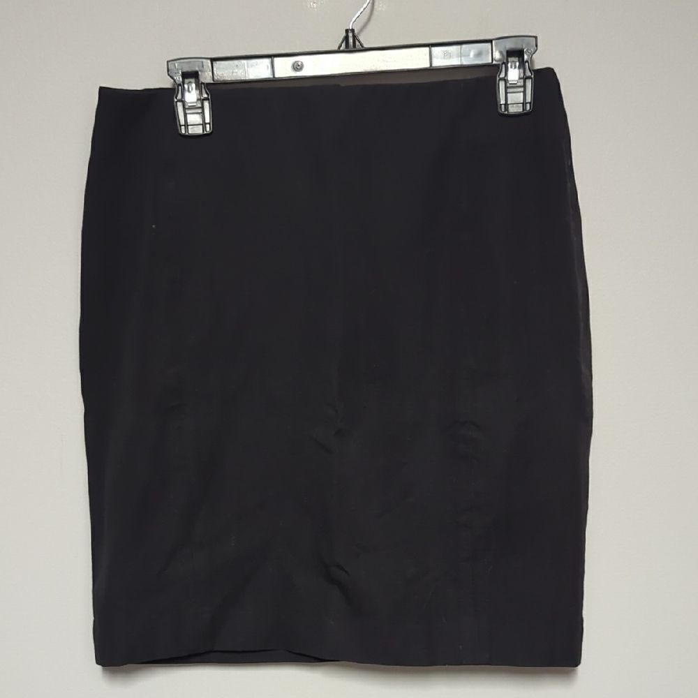 Banana Republic Black Knee-Length Pencil Skirt for Work